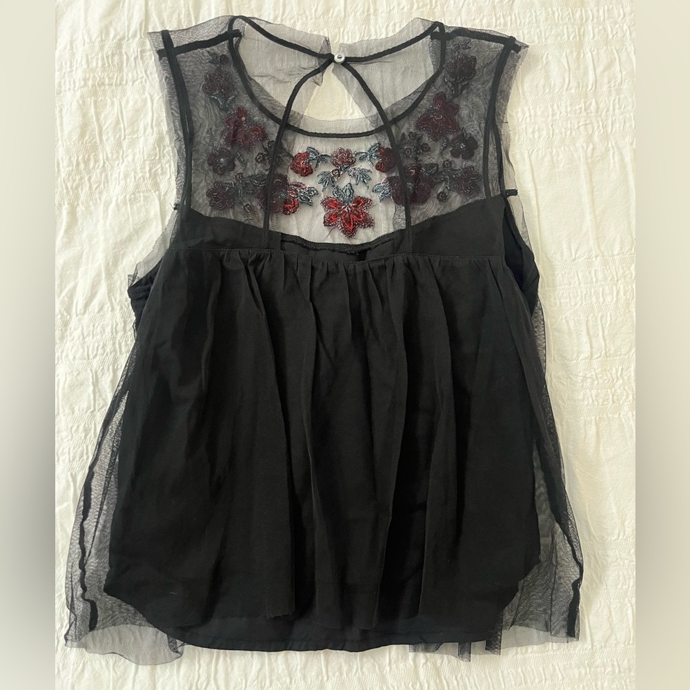 Embroidered tank - Picture 3 of 3